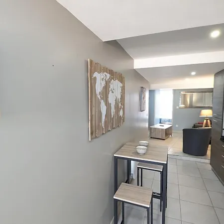 2 Meuble A 48 M2 Avec Cour Apartment Saix (Tarn)